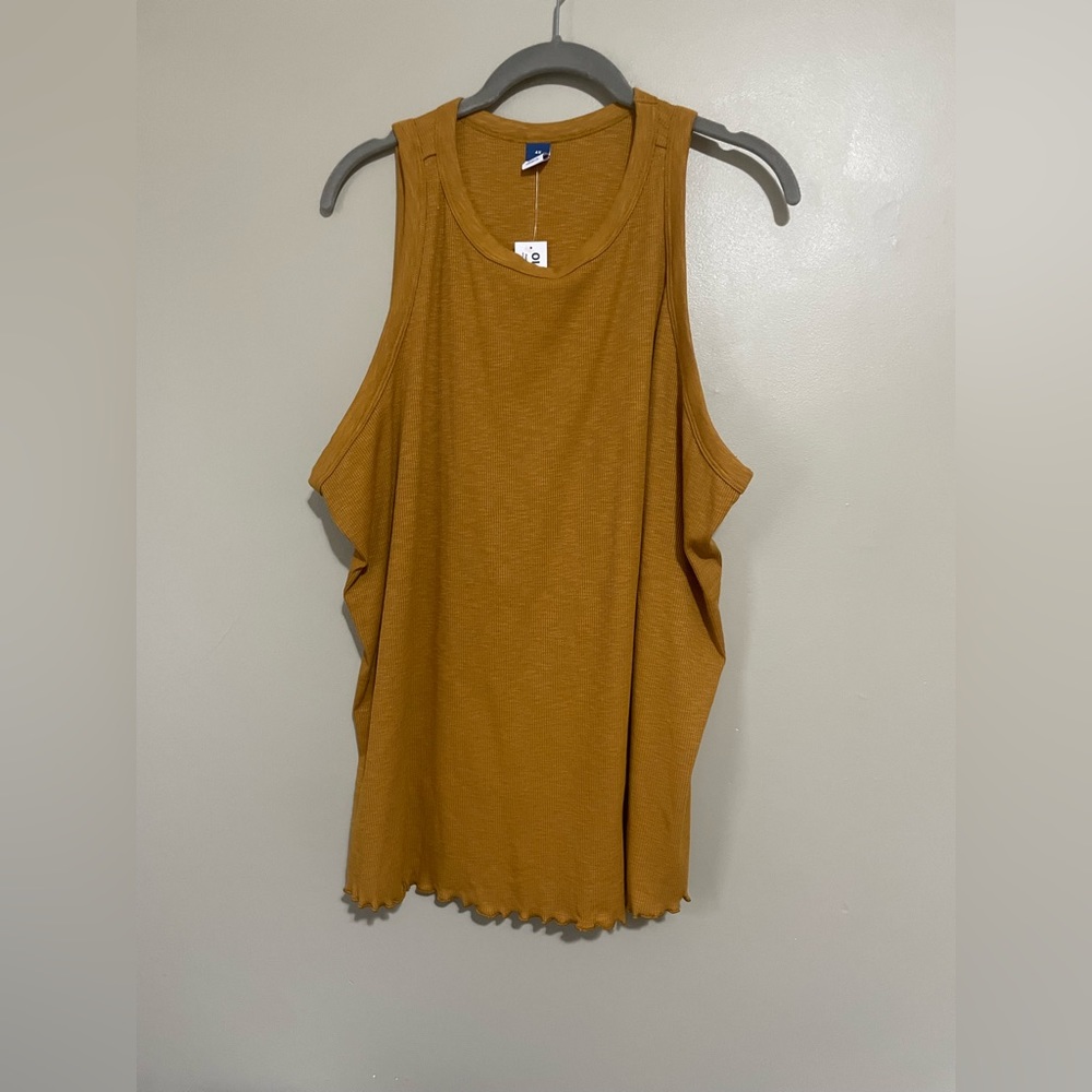 Ruffled tank top